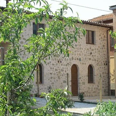 Via Perugia 公寓 贝托纳